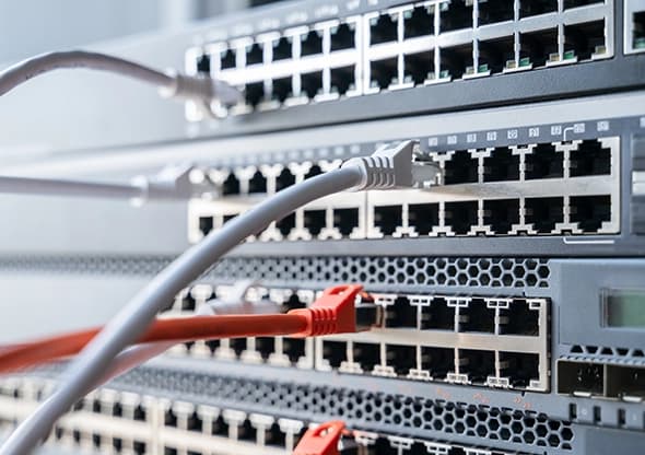 201118-data-centre-wires