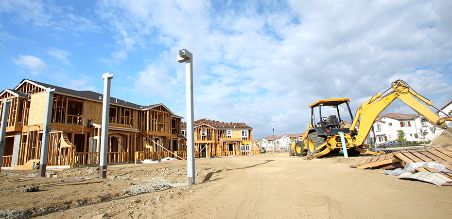 homes under construction in new community